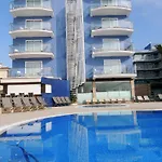 Augustus 4* Cambrils