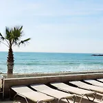 Augustus Hotel 4*