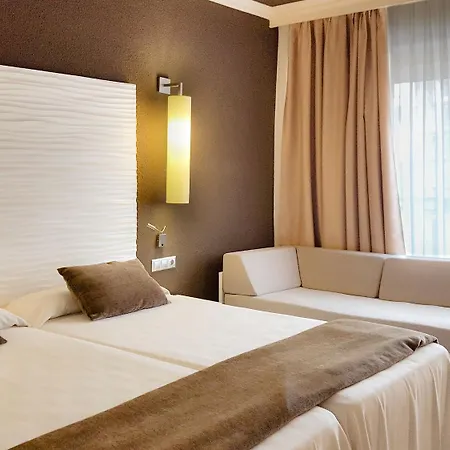 Hotel Augustus 4*